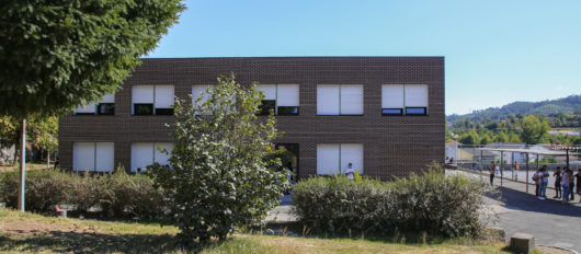 Alunos/as da Gonçalo Sampaio já têm aulas em pavilhão requalificado