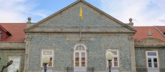 Galeria de Exposições apresenta retratos a carvão durante o CONTE