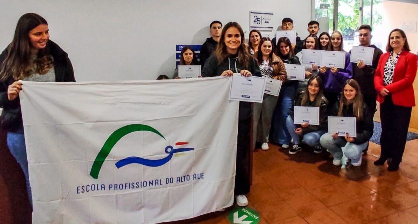A EPAVE é 𝗘𝘀𝗰𝗼𝗹𝗮 𝗘𝗺𝗯𝗮𝗶𝘅𝗮𝗱𝗼𝗿𝗮 𝗱𝗼 𝗣𝗮𝗿𝗹𝗮𝗺𝗲𝗻𝘁𝗼 𝗘𝘂𝗿𝗼𝗽𝗲𝘂! 1