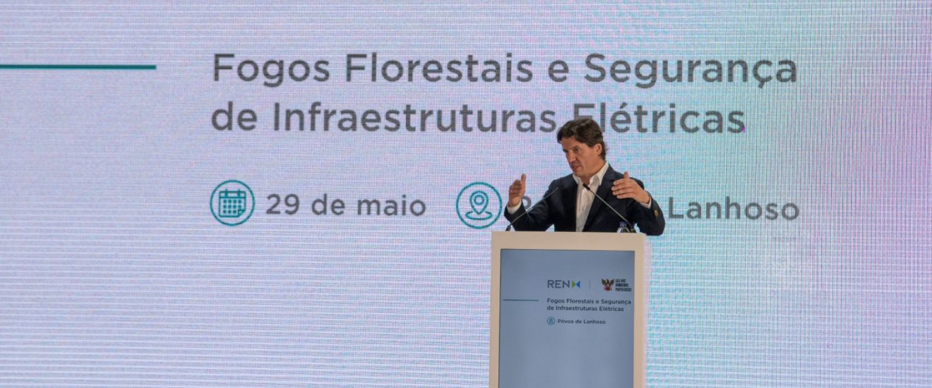 Fogos florestais e segurança de infraestruturas elétricas juntam 140 Bombeiros na Póvoa de Lanhoso