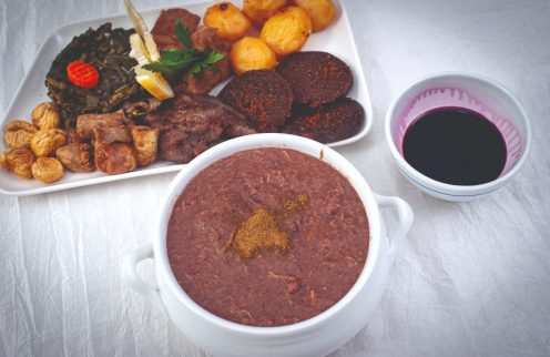 As Papas de Sarrabulho e Rojões serão a melhor opção à mesa – O próximo fim-de-semana é de excelência na Póvoa de Lanhoso para os apreciadores da cozinha tradicional